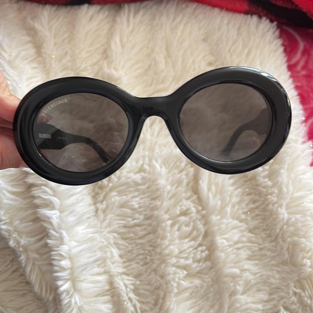 Balenciaga sunglasses - Picture 7 of 12